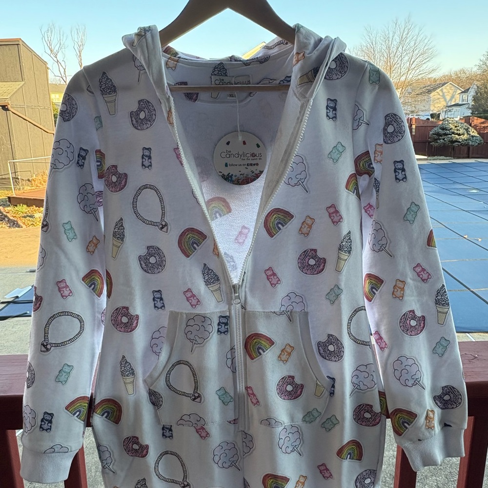Candy Sticker One Piece Long Sleeve Zip Up XL Youth with Hood by be Candylicioua